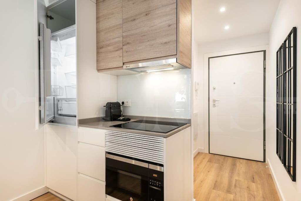 Calm Apartment With Private Patio By Rems 马拉加 外观 照片