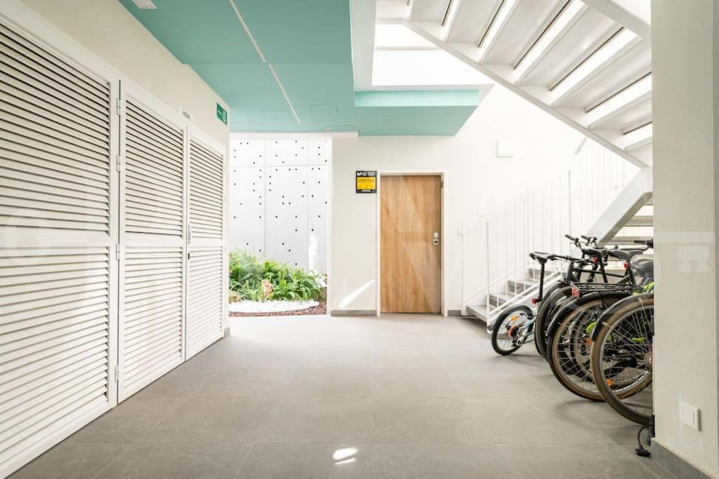 Calm Apartment With Private Patio By Rems 马拉加 外观 照片